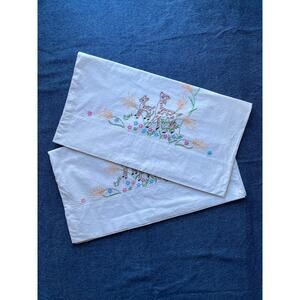 Vintage Pair Dan River Cotton Embroidered Fawn Standard Pillow Cases